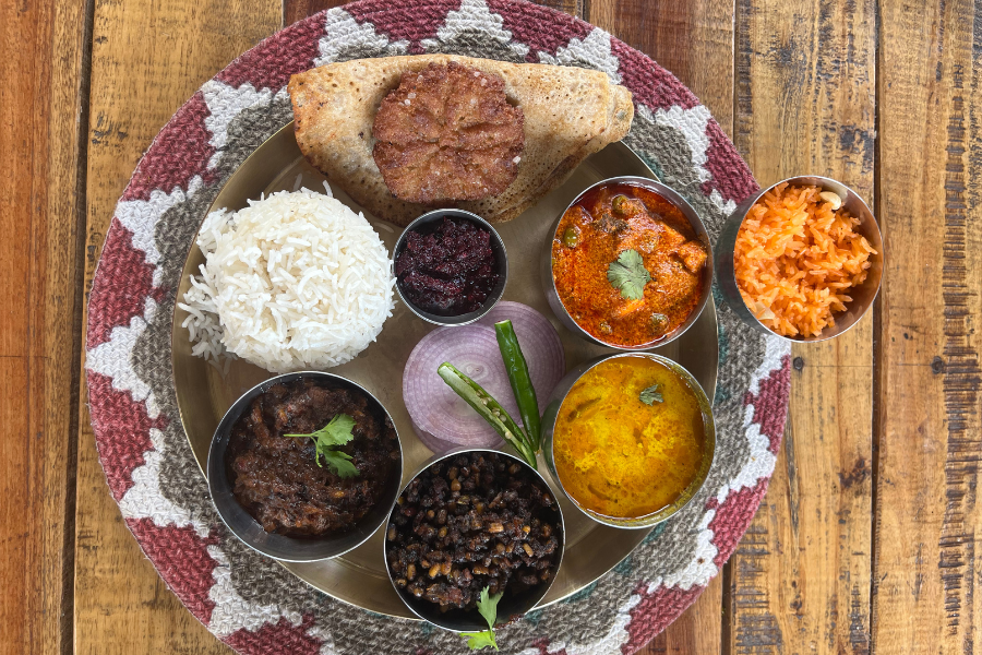 Vegetarian thali in Bir - Mobile Vegetarian thali in Bir
